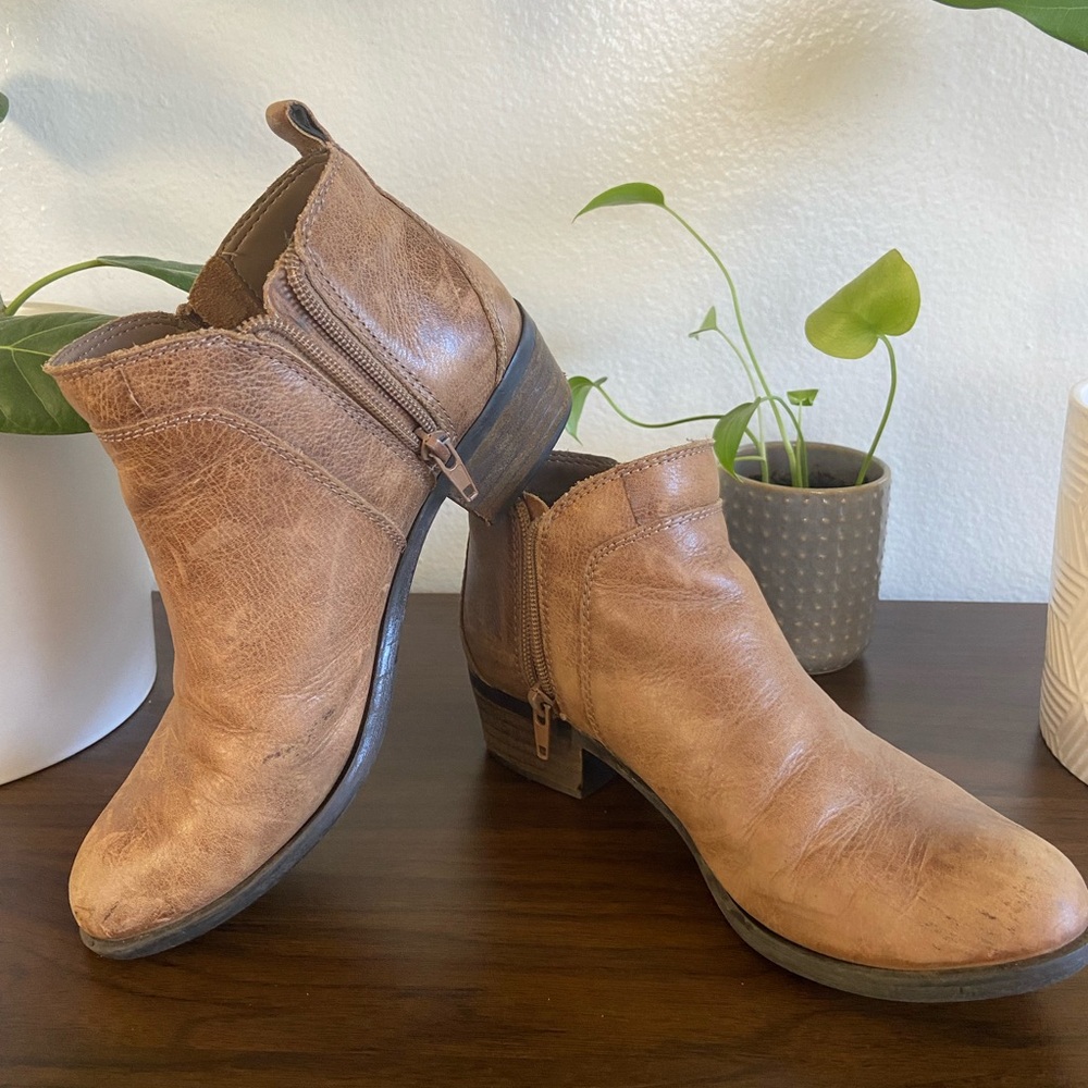 Tan Leather Ankle Boots with Zipper